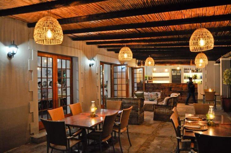 Thorntree Country Lodge Oudtshoorn Exterior photo