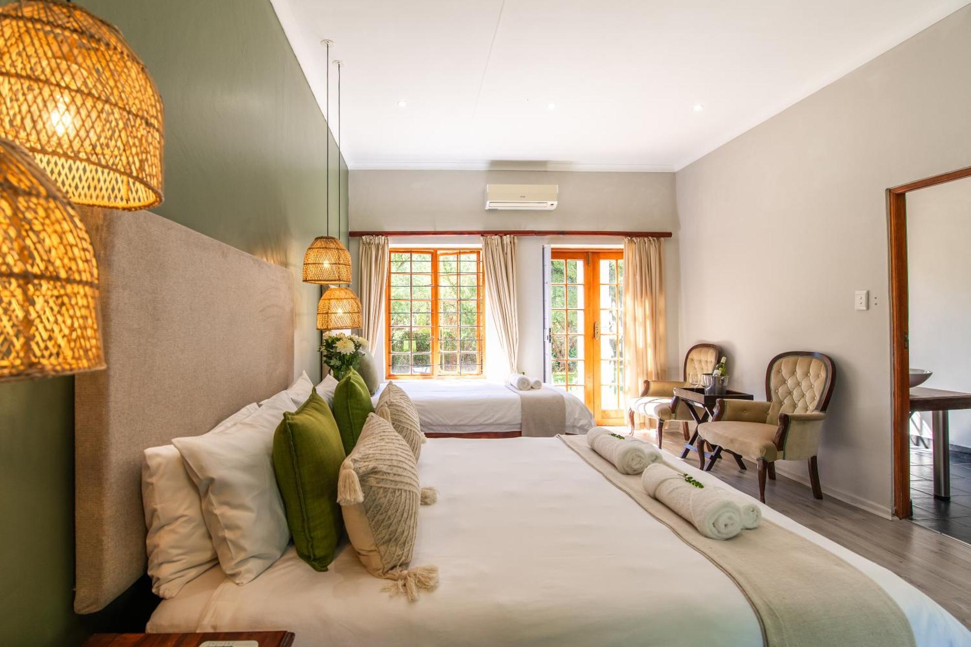 Thorntree Country Lodge Oudtshoorn Exterior photo